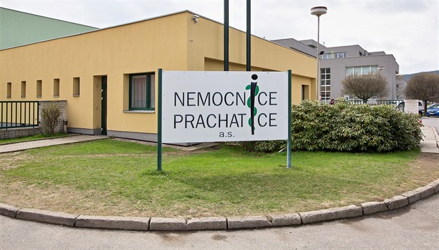 Místní bojují za prachatickou porodnici. Kraj rozhodnutí o uzavření nezmění