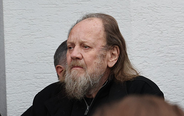 Lešek Semelka ruší všechna vystoupení, v rehabilitačním ústavu se učí chodit