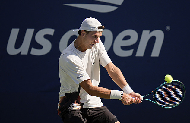 Menšík na US Open selhal proti outsiderovi, ve třetím kole jsou čtyři Češi