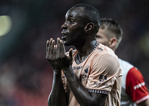 Komise potrestala Tanka za faul na Schranze, nezahraje si ještě jeden zápas