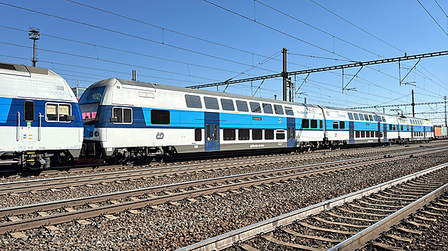 Vlak v Lipníku nad Bečvou srazil člověka. Provoz na trati byl přerušený