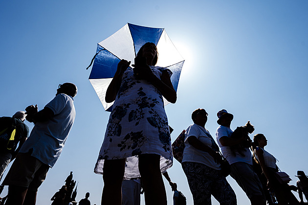 Zítra zaprší, pak se vrátí letní počasí s teplotami do 30 stupňů Celsia