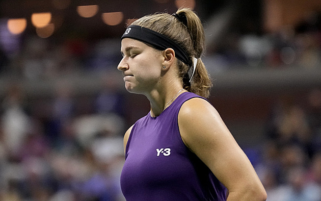 Muchová do třetího semifinále US Open v řadě neprošla, Siniaková si zahraje o titul