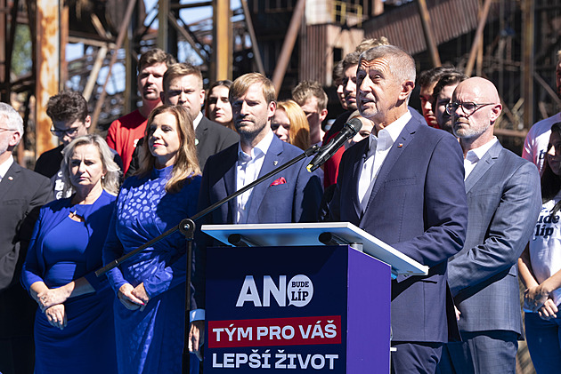 ANO slibuje bezúročné půjčky na bydlení, zachování české koruny i nižší daně