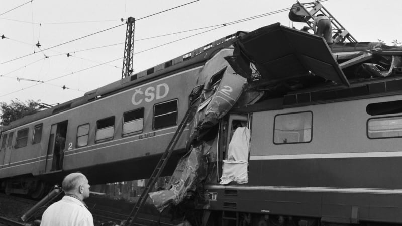 Černý den českých drah: Po srážce vlaků v Praze zemřelo 14 lidí, od tragédie uplynulo 60 let
