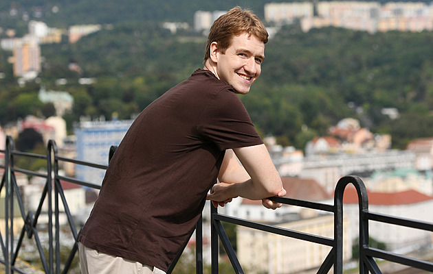 Pomohlo by snížit DPH na potraviny či zvýšit rodičák, navrhuje jednička Pirátů