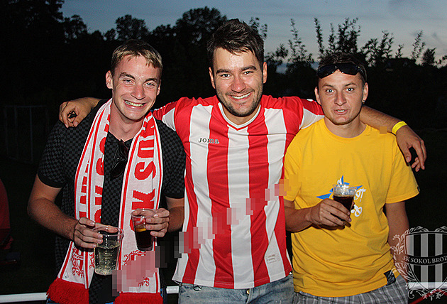 Brozanům nazpíval hymnu Ztracený, teď se třesou na Slavii: Konečně máme stadion!