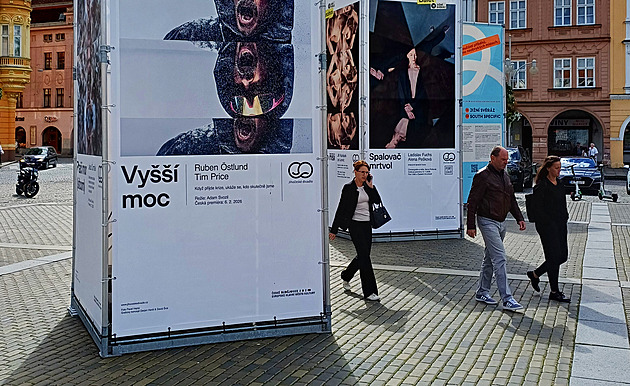 Loutky povedou v neoprenech. Malé divadlo uvede hru na vodní hladině Bagru