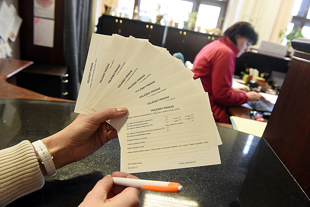 Voličský průkaz 2025: jak ho získat a kde žádat