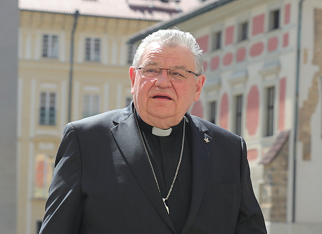 Dominik Duka podstoupil akutní operaci, arcibiskupství vyzvalo věřící k modlitbám.