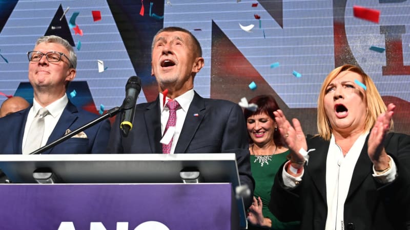 STEM: Česko je po volbách rozdělené na třetiny. Jak se přelévali voliči stran?