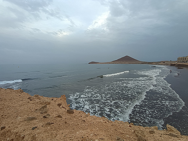 Velká vlna zabila na Kanárských ostrovech tři lidi. Dva z nich byli Slováci