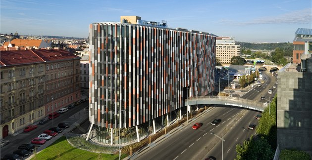 Zahraniční kapitál mizí z českých kanceláří. Část trhu to znervózňuje