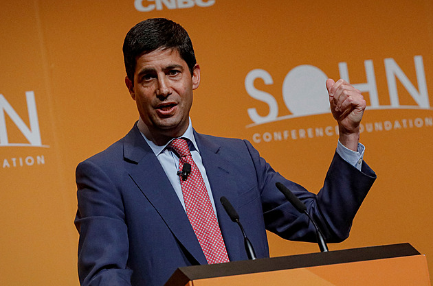 Trump oznámil, že do čela centrální banky nominuje Kevina Warshe