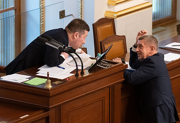 Nevydání Babiše koalici nezlomí. Širší imunita zpochybňuje justici, míní politolog