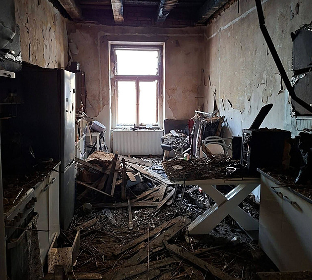 Radnice Prahy 7 vyhlásila sbírku pro obyvatele vyhořelého domu v Holešovicích