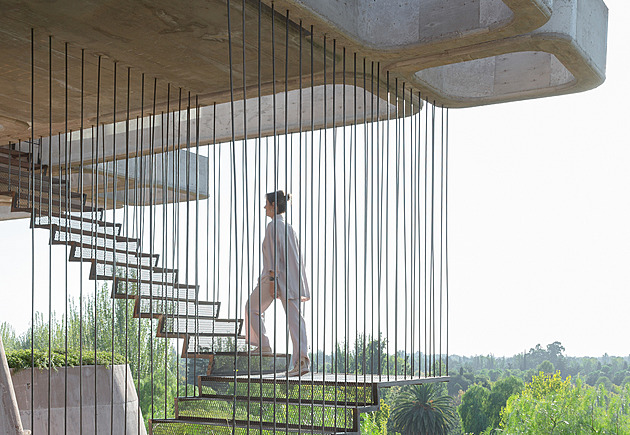 Brutální upřímnost na vrcholu hory. Argentinský dům připomíná sci-fi základnu