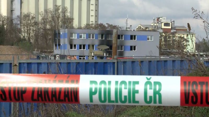 Žhářský útok v Pardubicích je podle expertů nevídaný. Stane se kvůli tomu Česko terčem?