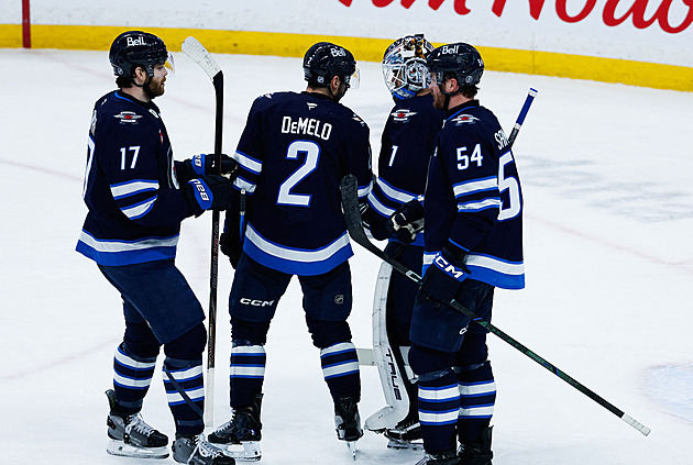Winnipeg nedal šanci Seattlu, San Jose si těsně poradilo s Chicagem