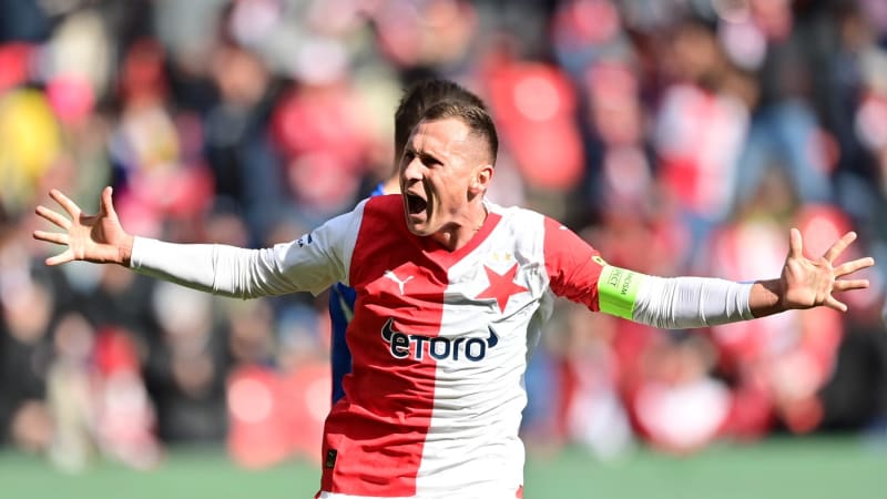 Počkej uvnitř, hrozil Bořil sudímu po vyloučení. Za svůj zkrat vyfasoval stopku na sedm zápasů