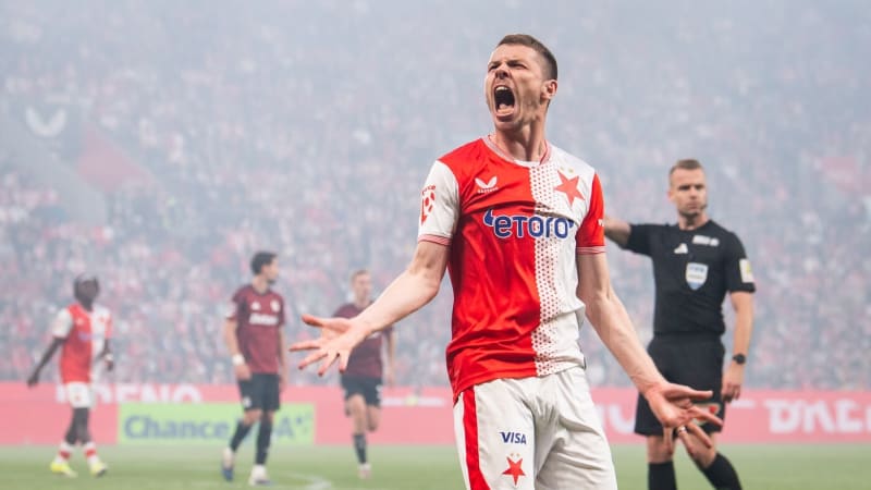 Douděra měl Slavii za druhou rodinu. Agent hájil jeho chování, vysvětlil i komický manévr 