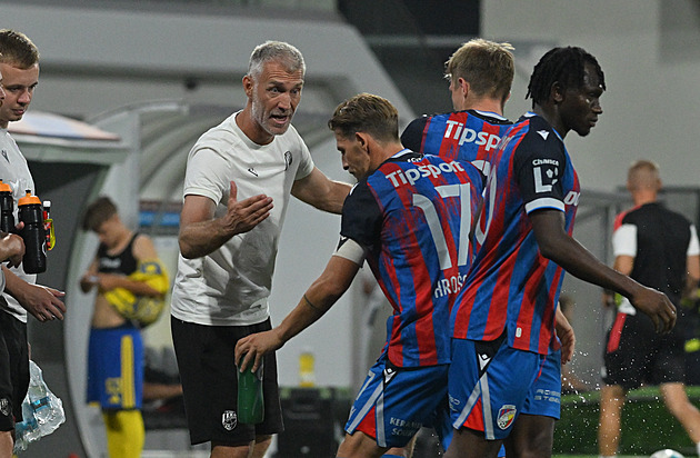 Komplikace pro Plzeň. Cesta do Bělehradu se odkládá kvůli problému s letadlem
