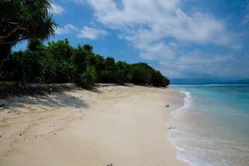 Turista se natočil na pláži na Bali v Den ticha. Stráví rok za mřížemi