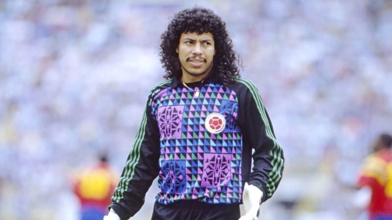 Škorpion, kokain a kličky na půlce: Legendární Higuita oslavil 60. narozeniny