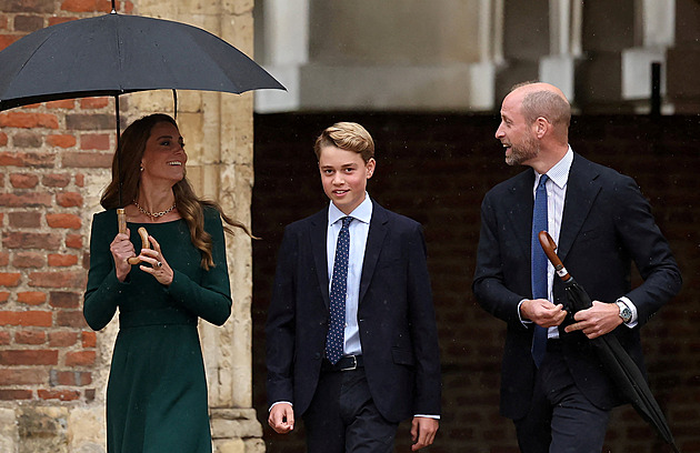 Princ George nastoupil na Eton. Na školu britských premiérů chodil i William