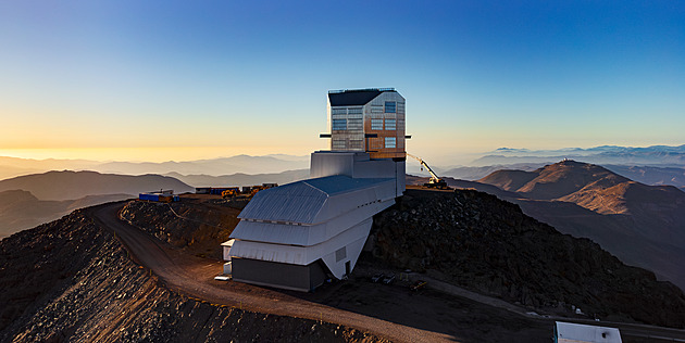Český tým v revolučním výzkumu. V chilské observatoři pátrá po kosmických katastrofách