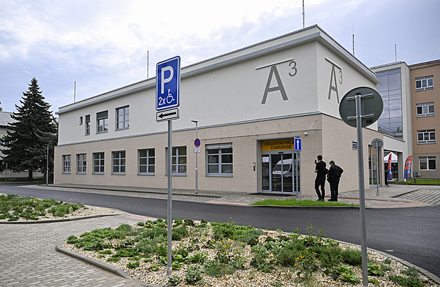 Nemocnice v Kroměříži skončila loni ve ztrátě, bojuje o personál i pacienty
