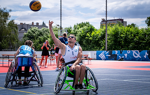 Mistr Evropy v basketbalu na vozíku rehabilituje i jízdou na čtyřkolce